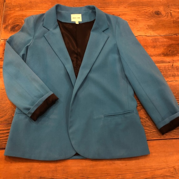 Silence & Noise blazer & top - Picture 3 of 5